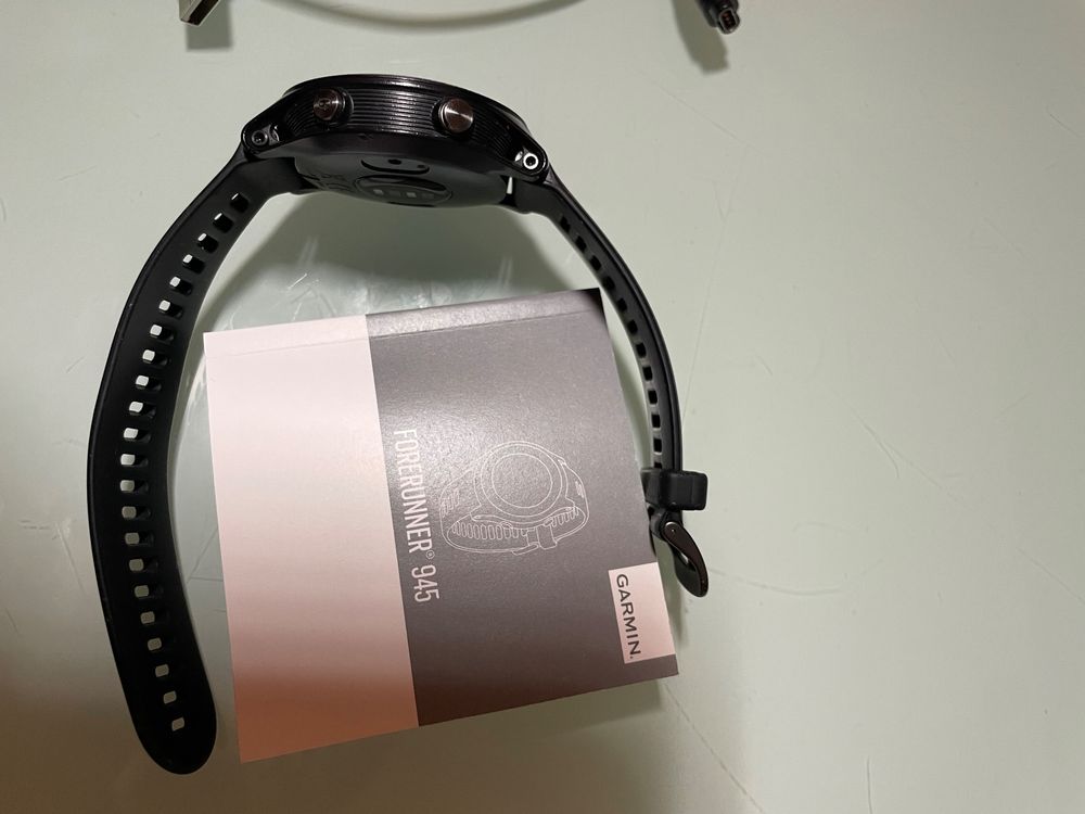 Garmin Forerunner 945 + Ladekabel + Ersatzteile für Armband | Kaufen ...