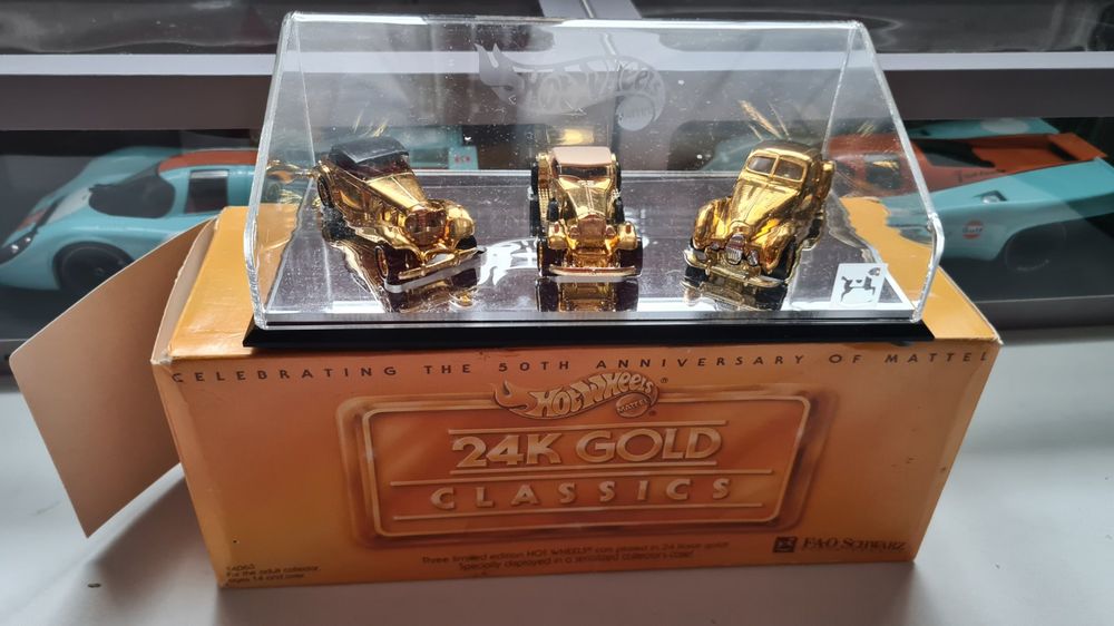 Hot wheels store 24k gold classics