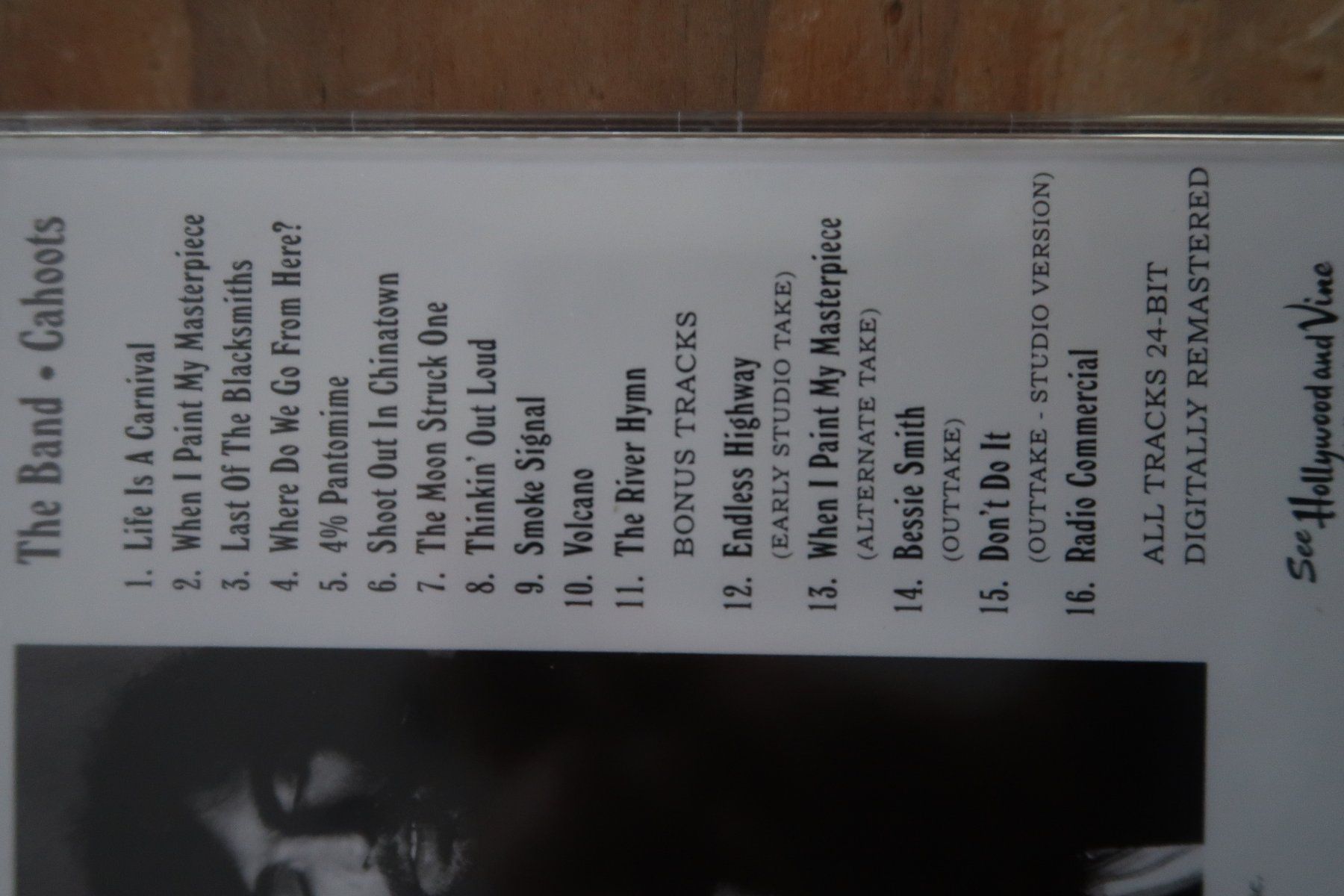CDs: THE BAND - CAHOOTS - BONUS TRACKS - CD – Gebraucht aus Basel von Patiscat 2