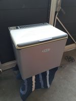Sibir Kühlbox RC 1100 EPG kühlt mit 220V, 12V und Gas
