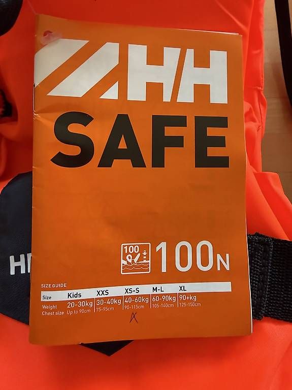Schwimmwesten: 2 Rettungswesten Helly Hansen 40-60 kg – Neu und originalverpackt aus Erlinsbach SO von ren_rvc9 1