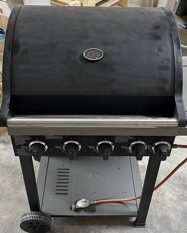 Griglie: Gasgrill – Usato da Uznach venduto da l0609