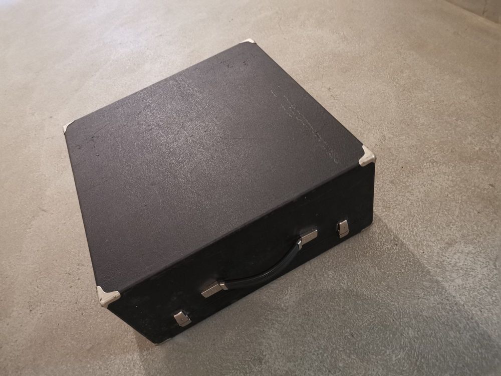 Dynacord Eminent 100 Solid State 6Line Mixer mit Tapedelay Kaufen auf