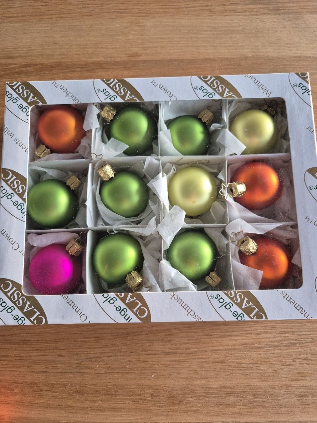 Tutte le decorazioni: 12er Set kleine Christbaumkugeln verschiedene Farben – Usato da Bern venduto da miruslav