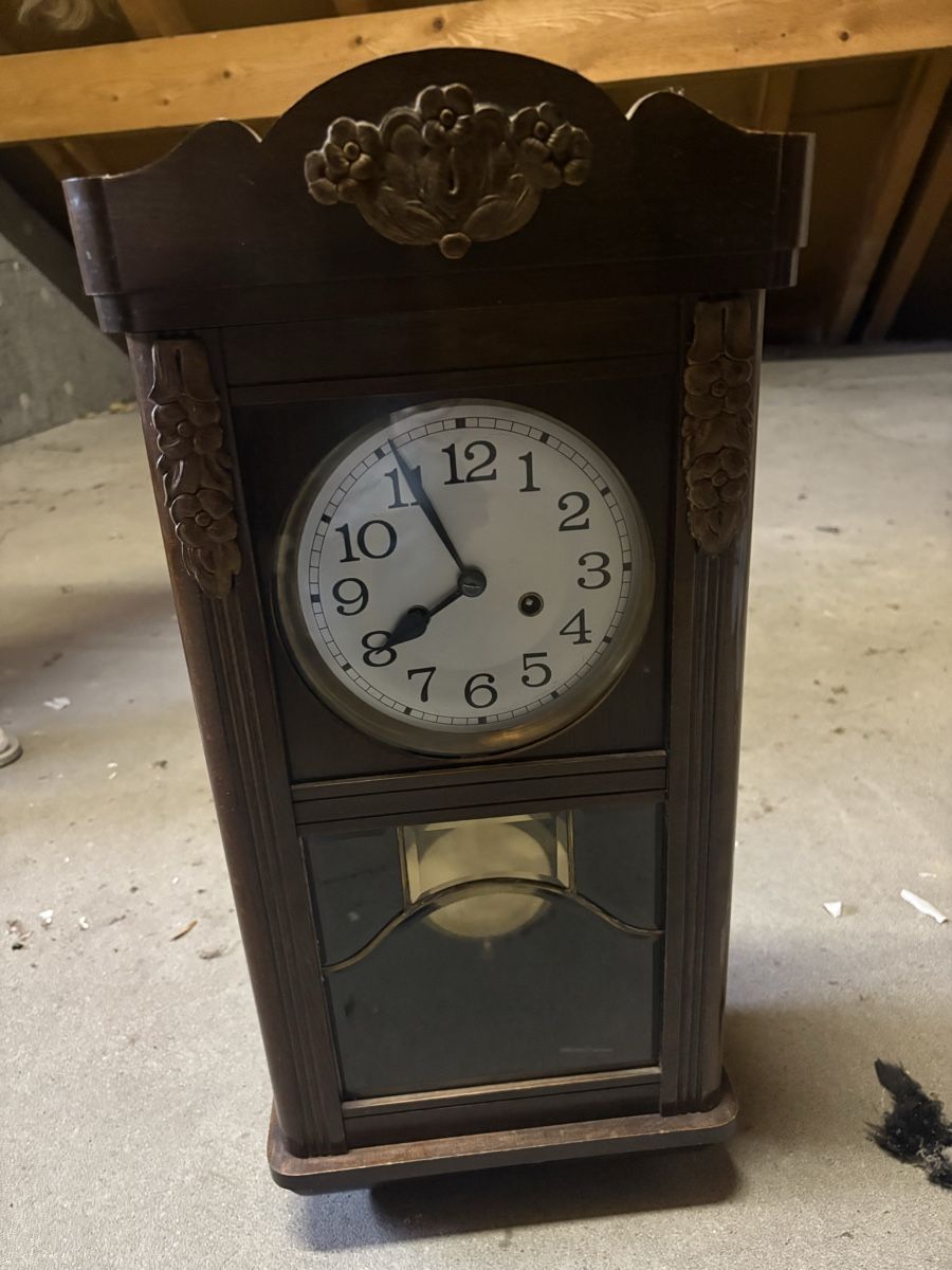 Orologi da terra & Orologi da parete: Antike Wanduhr – Usato da Buchrain venduto da Rapha3
