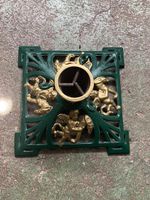 Weihnachtsbaumstaender mit Engeln grün/gold Eisen alt