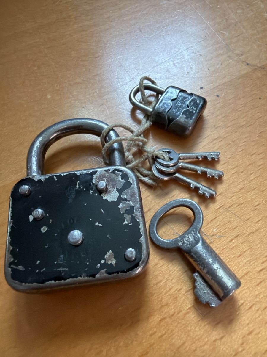 Abus Lucchetti: Set due lucchetti ABUS con chiavi, usato, vintage – Usato da Lugano venduto da AngyHeritage 4