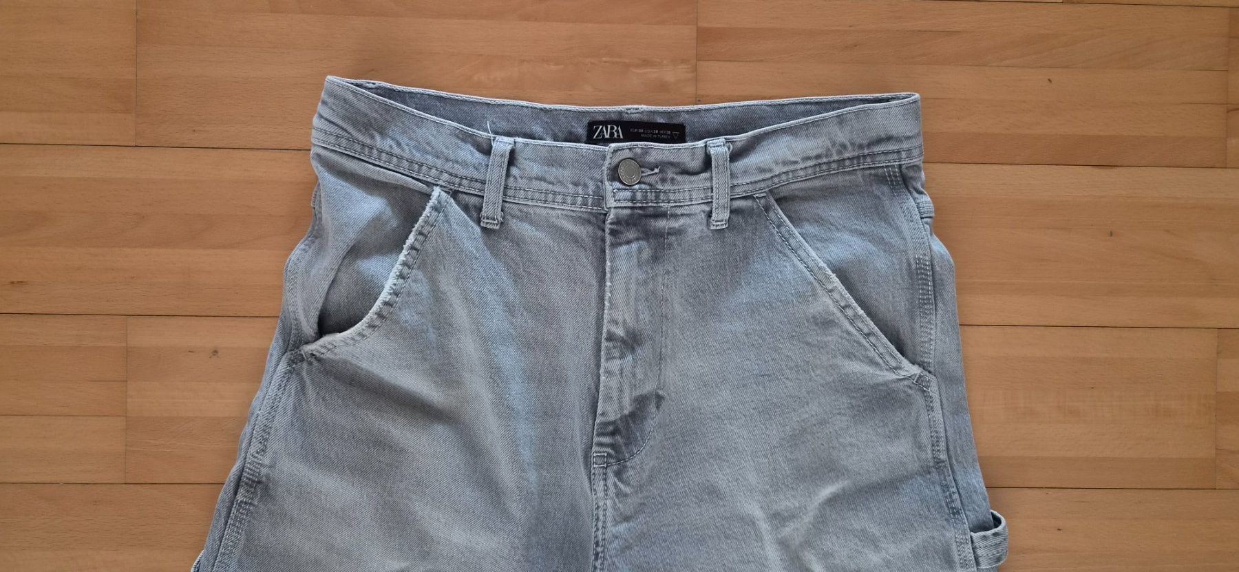 Zara Jeans: Zara hellgraue Jeanshose Herren - Gr. 38 – Usato da Kollbrunn venduto da Bobibau 1