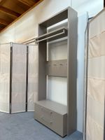 Garderobe WINDOW Farbe havanna 87 x 214 cm Swiss Made