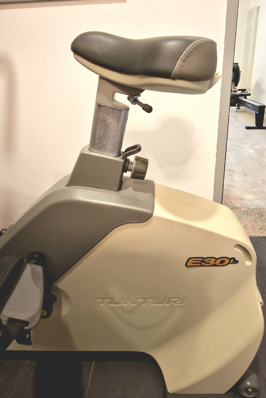 Tunturi Vélos d'appartement: Heimtrainer Tunturi E30L  – D'occasion à Richterswil par santacecilia 6
