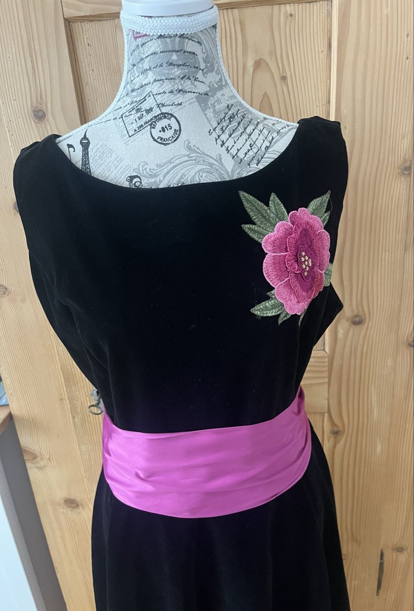 Vestiti: Neues Samtkleid Collectif Vintage Grösse L – Nuovo e nell'imballaggio originale da Herisau venduto da mikeho2000 2