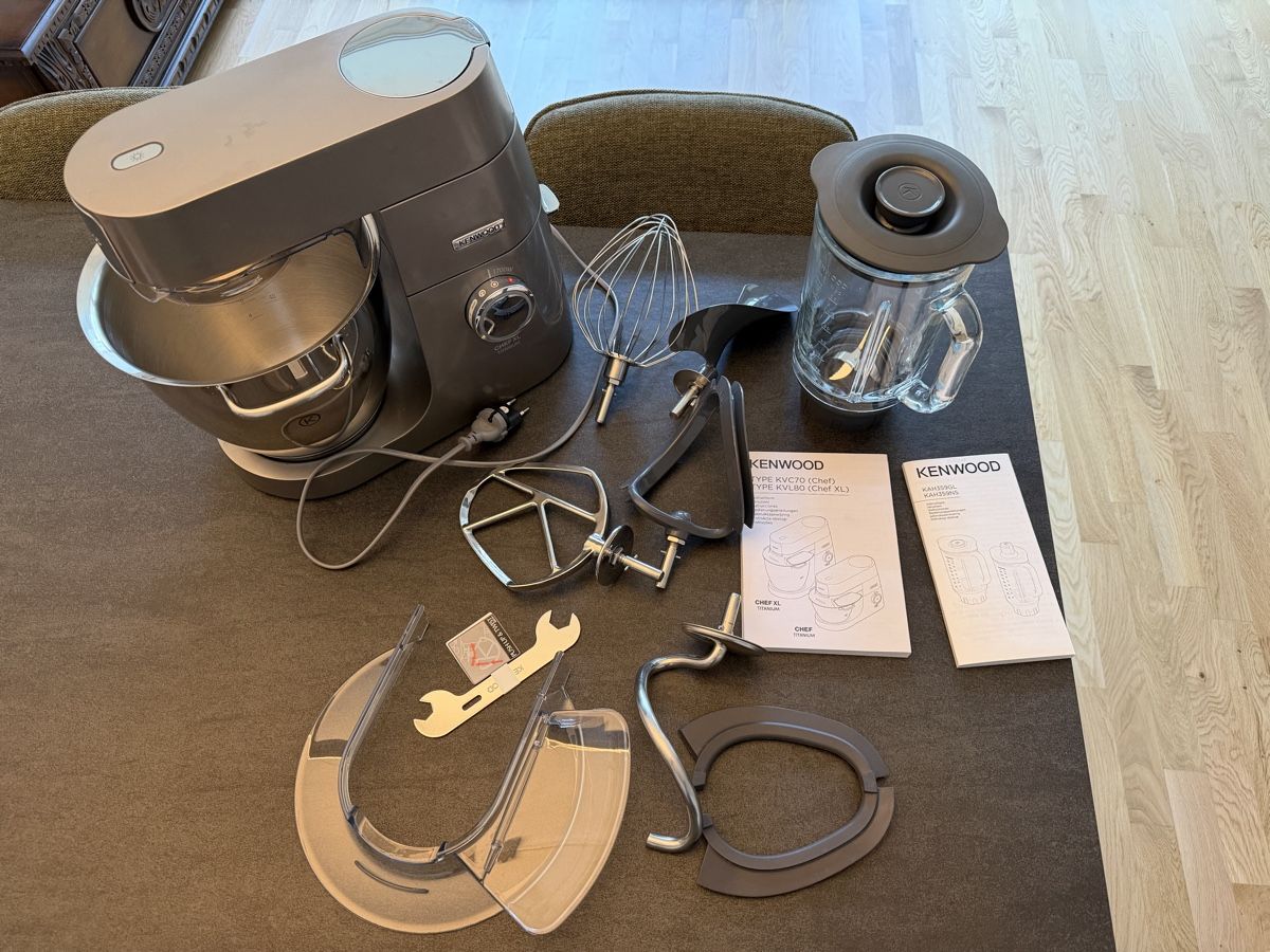 Kenwood Elettrodomestici da cucina: Kenwood Titanium Chef XL – Usato da Zug venduto da lekichr