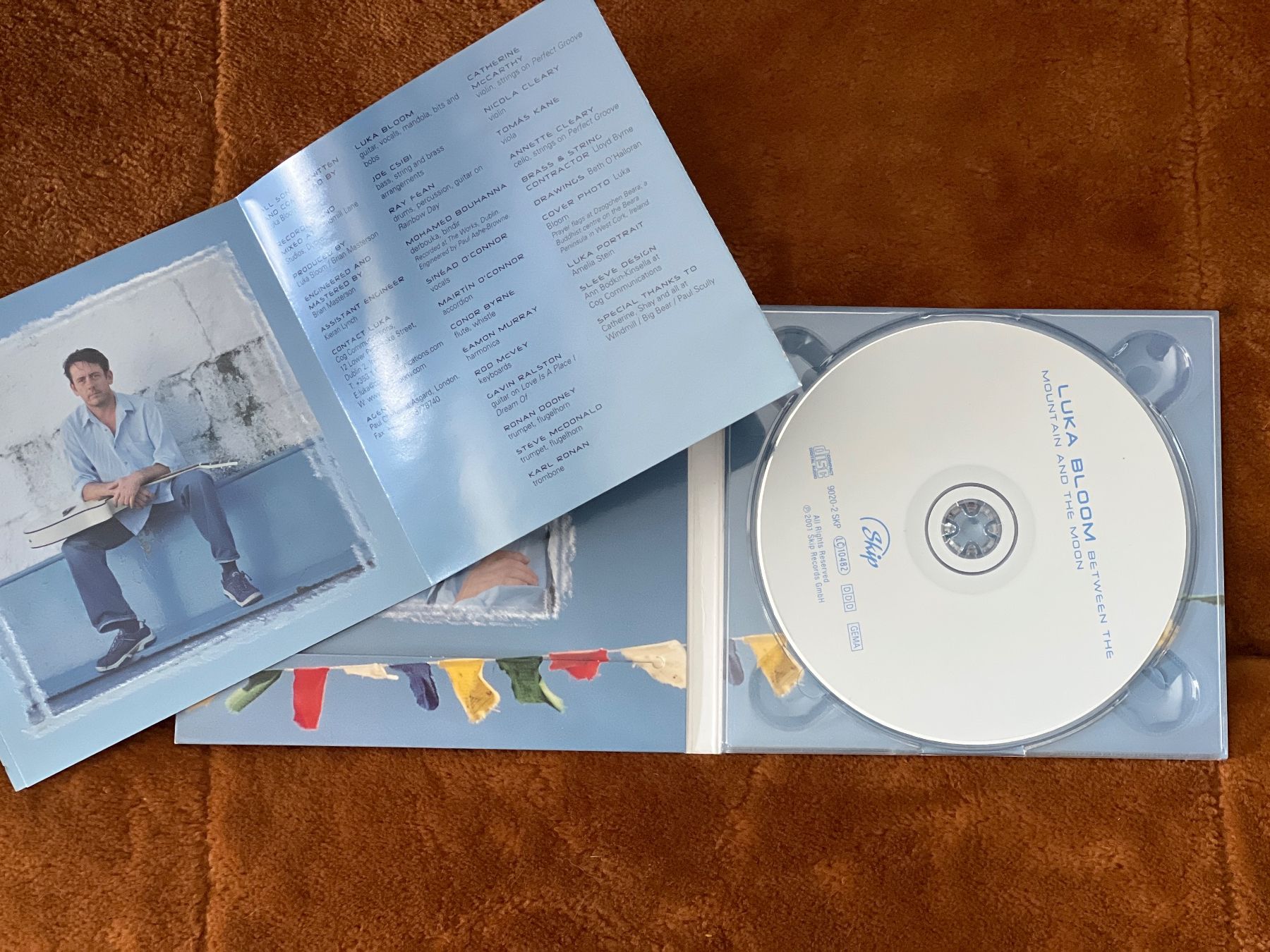CDs: CD Luka Bloom « between the mountain and the moon » – Gebraucht aus Bouveret von Feelgoodtrading 2