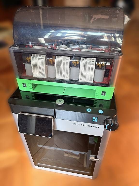 3D Drucker: Bambu Lab X1C 3D-Drucker mit AMS & grossem Ersatzteilpaket – Gebraucht aus Böckten von Spleanify 3