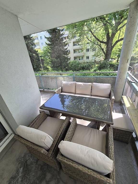 Set di tavolo e panche: Gartenmöbel – Usato da Binningen venduto da Bmbd96