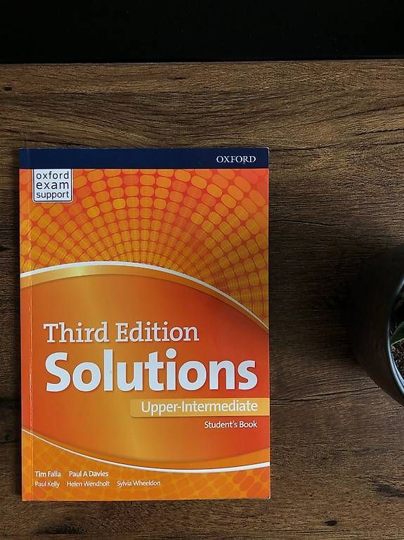 Bücher: Oxford Third Edition Solutions: Upper Intermediate – Gebraucht aus Amriswil von kne_5ljm