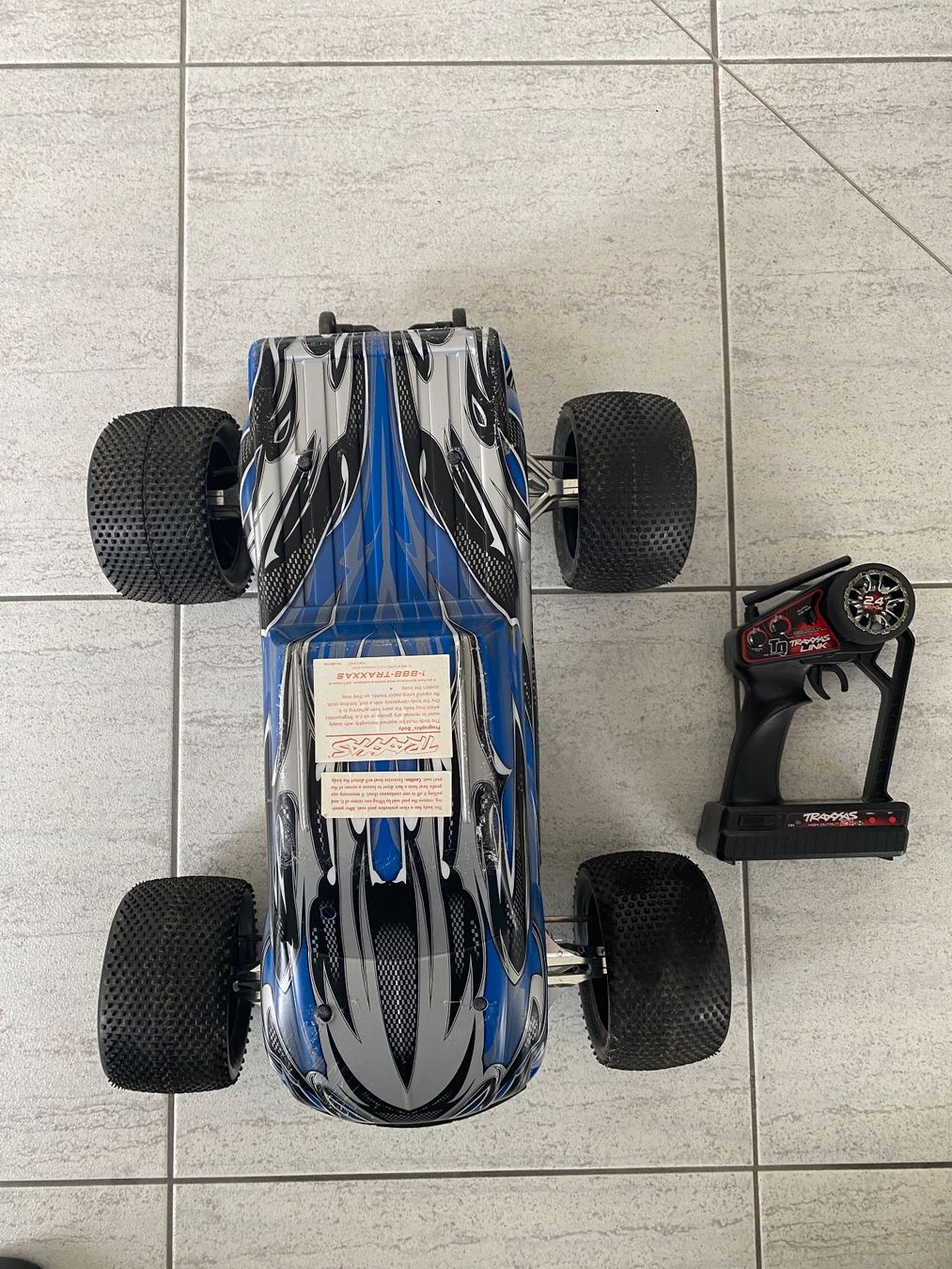 Traxxas Modellismo RC: Truggy Traxxas E-Maxx 1:10 – Usato da Beckenried venduto da Kensykatro 1