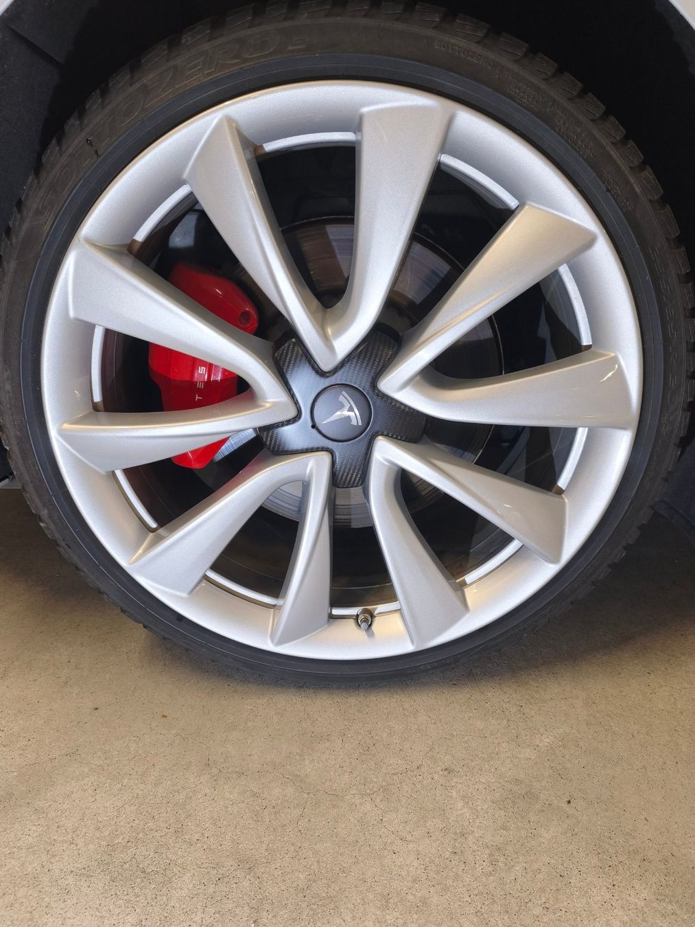 Cerchioni: Originale Tesla Model 3 Performance Felgen Stiletto Silber20 – Usato da Scherzingen venduto da pas_9p5f