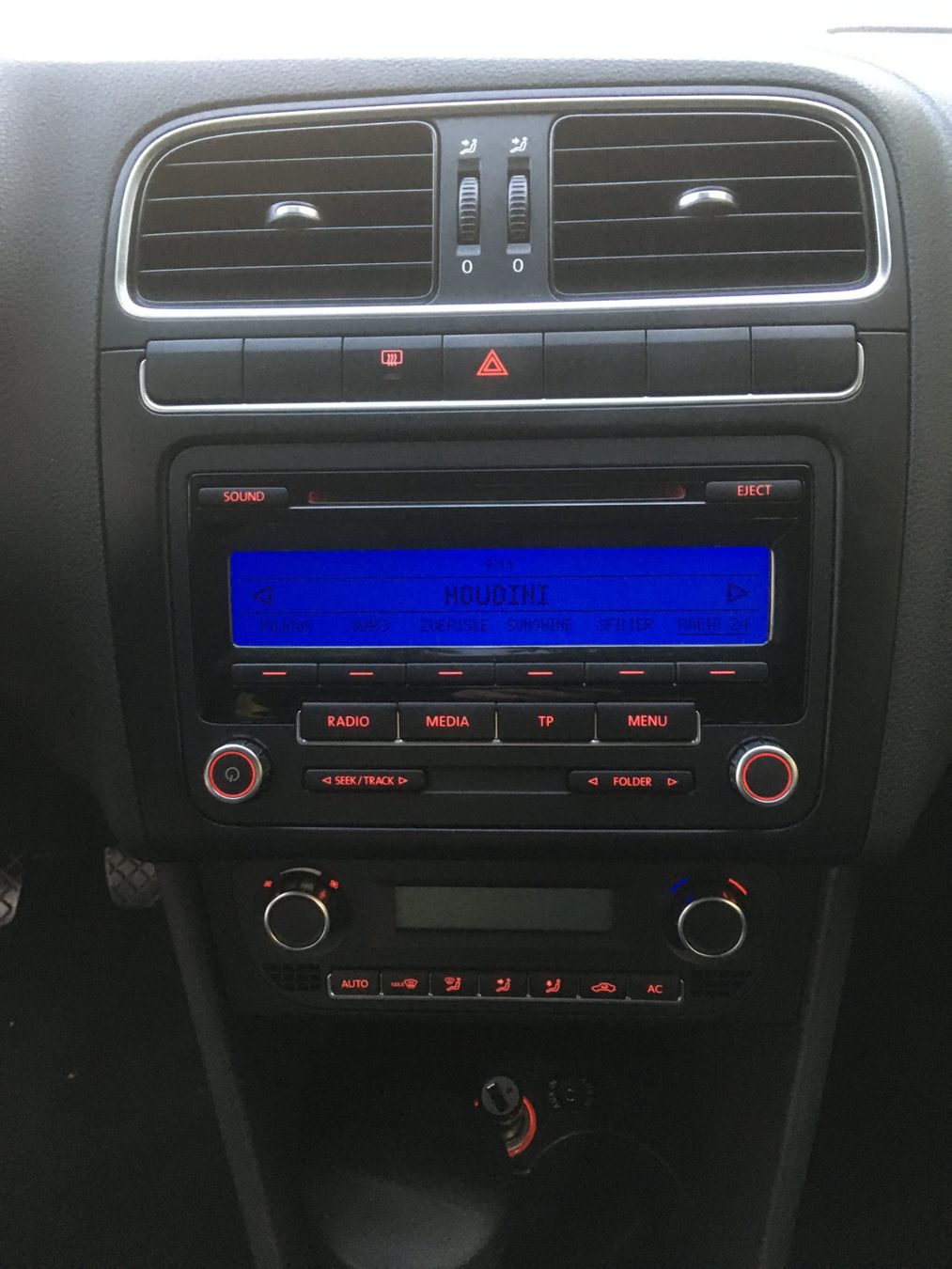 VW Automobili: VW Polo 1.6 TDI Comfortline – Usato da Zug venduto da RST70JE 5