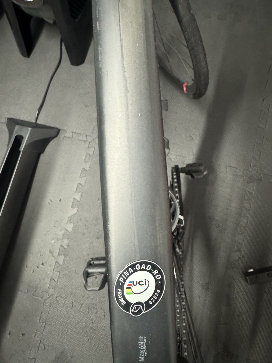 Pinarello Biciclette: Pinarello GAN Disc Carbon 53 – Usato da Bern venduto da kpo_s896 6
