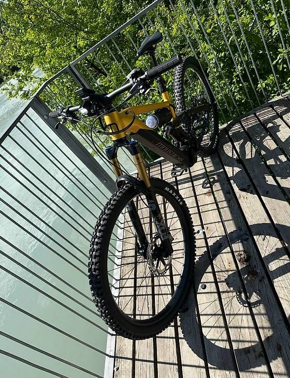 Velos: Vélo MOUSTACHE VTT Électrique 29 Trail 11 – Gebraucht aus Genève von Rubenpinto