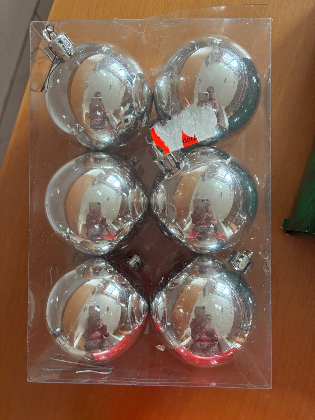 Alle Dekorationen: Weihnachtskugeln 6er Set silber glänzend  – Gebraucht aus Montlingen von ForzaLazio