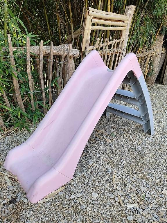 Rutschbahn: Baby Rutschbahn rosa – Gebraucht aus Kleindöttingen von smaudy