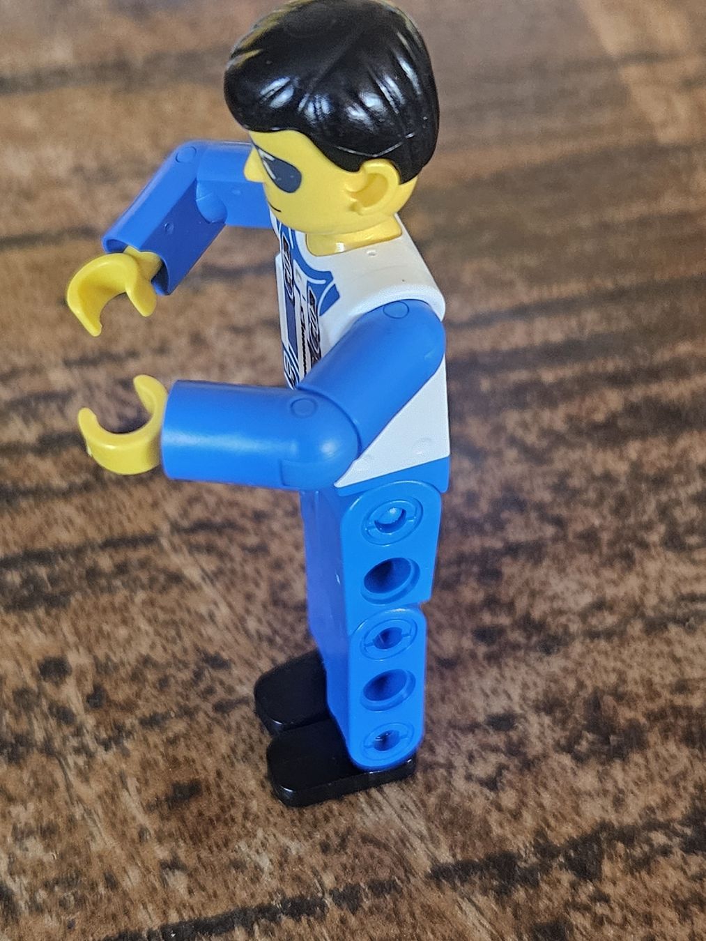 Lego Kit di costruzioni: lego figurine tech038 Technic Figure Blue Legs,  – Usato da Confignon venduto da Ecrofigs 2
