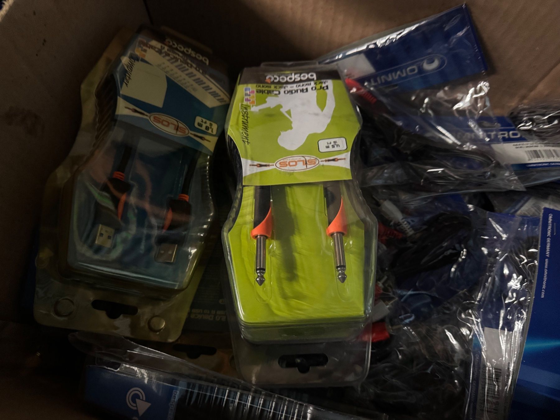 Neutrik Cavi: Grosser Posten neuer Audio Kabel und Adapter – Nuovo (secondo la descrizione) da Eiken venduto da Skylight 5