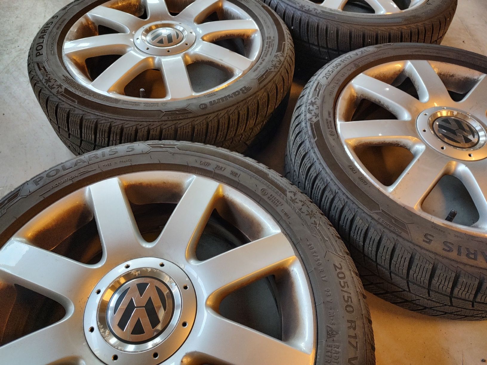 Volkswagen Pneumatici & Ruote complete: Winterräder VW Golf – Usato da Oberuzwil venduto da Auto-Hilber 2