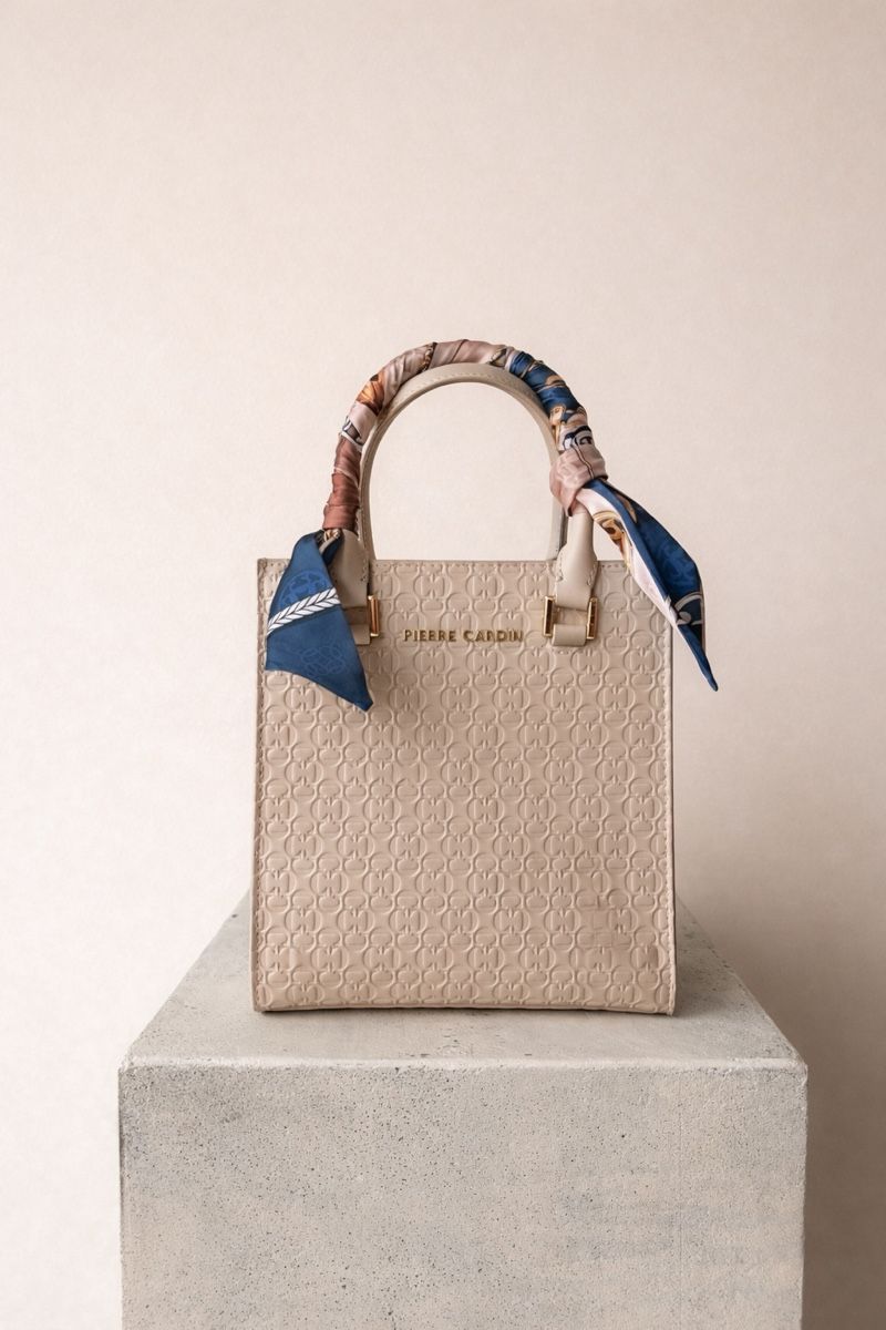 Pierre Cardin Borse da donna: Pierre Cardin Handtasche  – Nuovo (secondo la descrizione) da Derendingen venduto da More_19