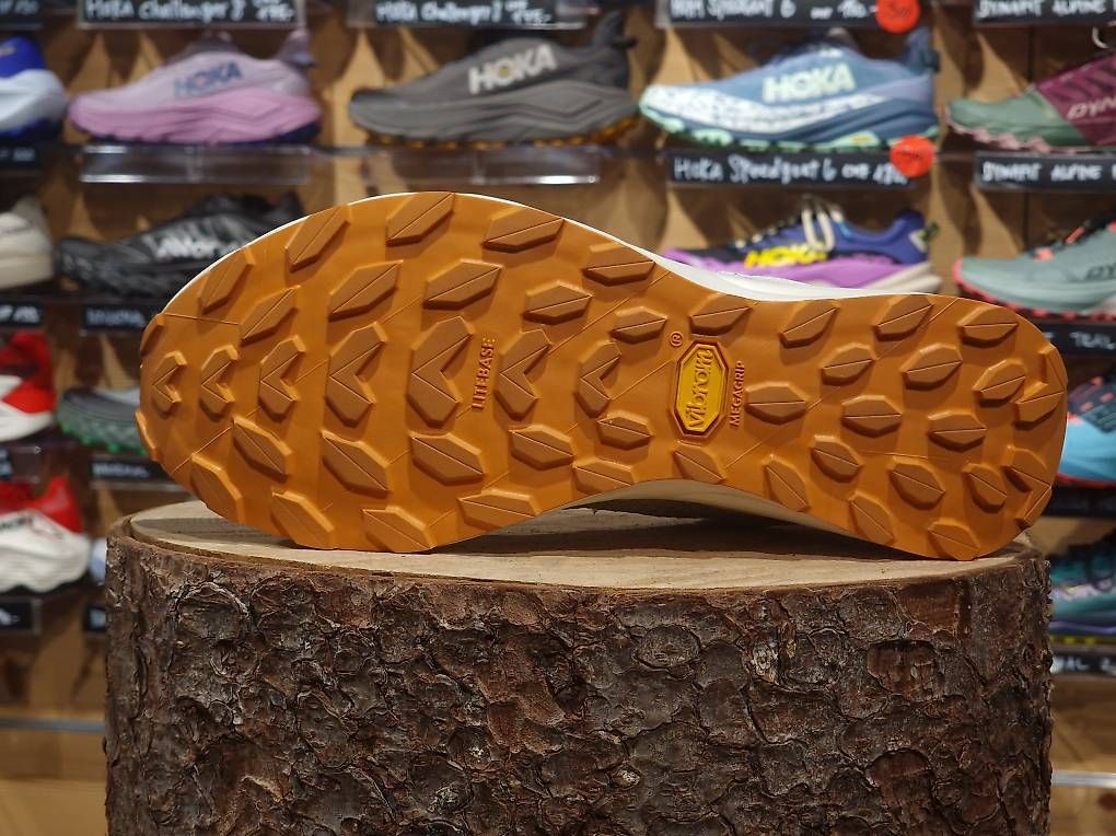 Scarpe da donna: NNORMAL KJERAG WHITE | TRAILRUNNING SCHUH – Usato da Grindelwald venduto da Backdoor_Shop 1