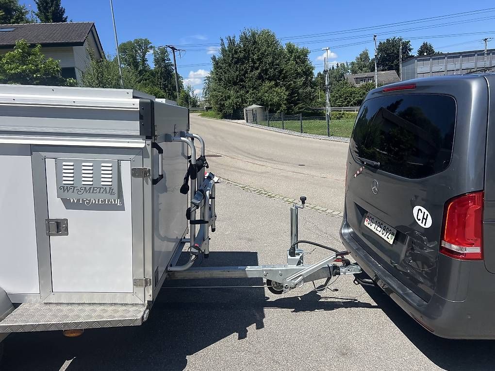 Rimorchi: WT Metall Hundeanhānger – Usato da Gossau SG venduto da Schneemann03 1