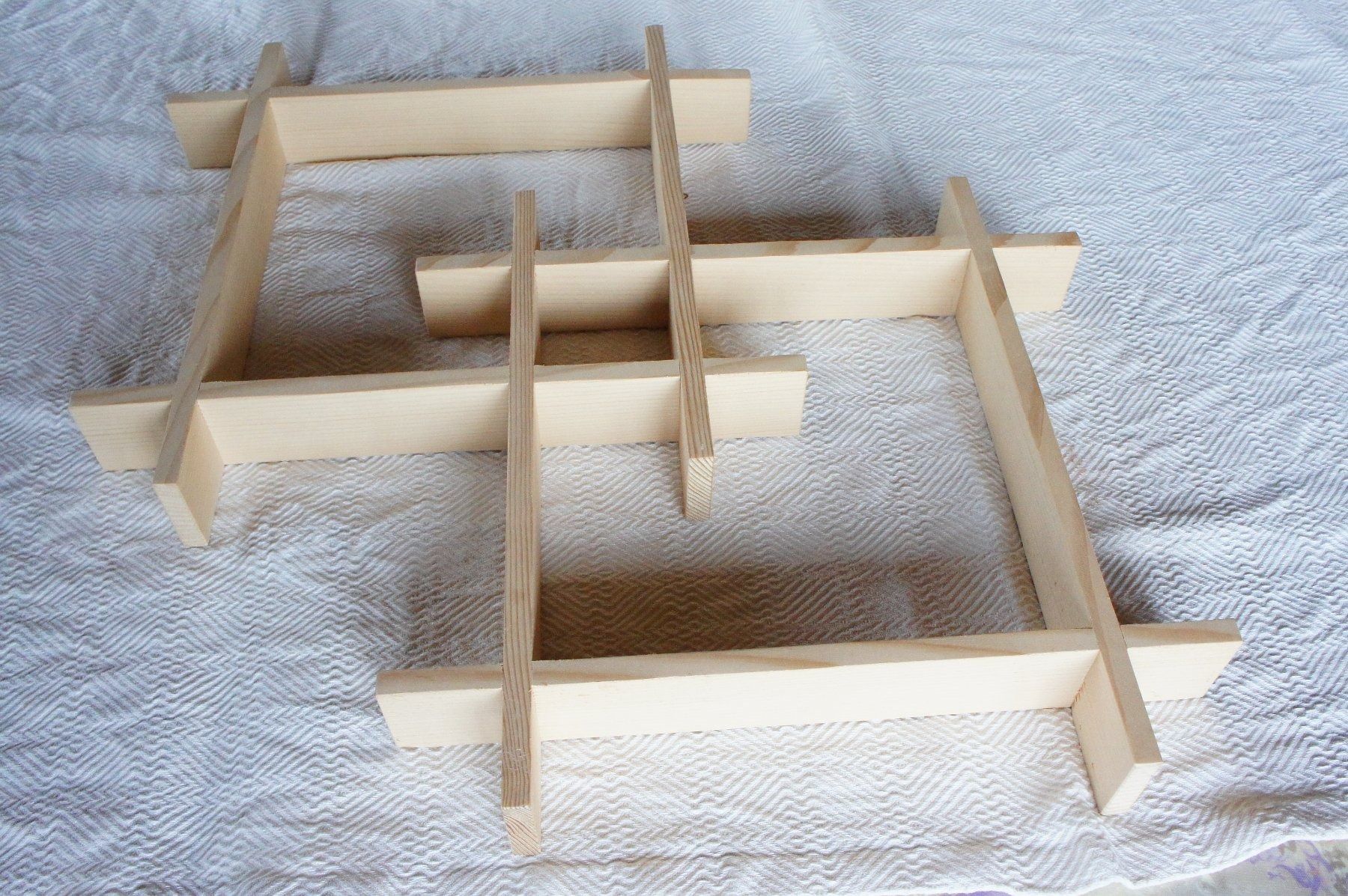 Scaffali: Wandregal Holz Handmade hellbraun neu – Nuovo (secondo la descrizione) da Ins venduto da Baj 1