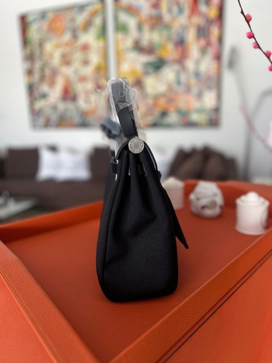 Hermès Borse da donna: Hermes Herbag 31 noir neu – Nuovo e nell'imballaggio originale da Kilchberg ZH venduto da cruella 4