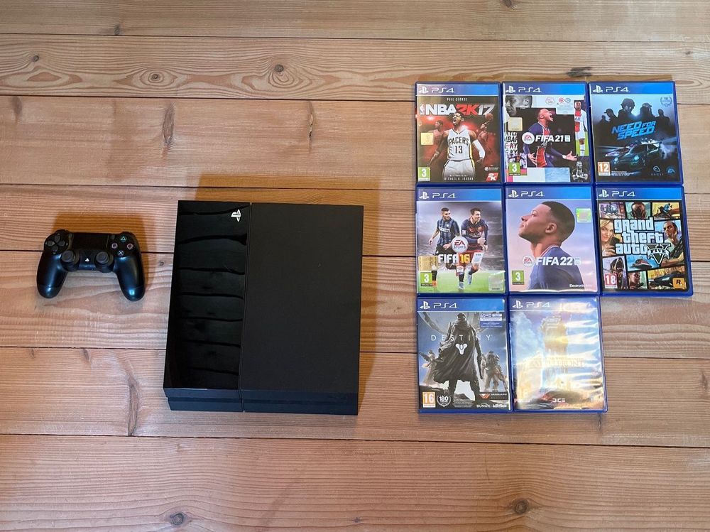 PS4 mit 8 Spielen und einem Controller | Kaufen auf Ricardo