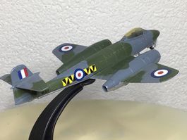 Metallmodell Gloster Meteor F8 (1:100) metall