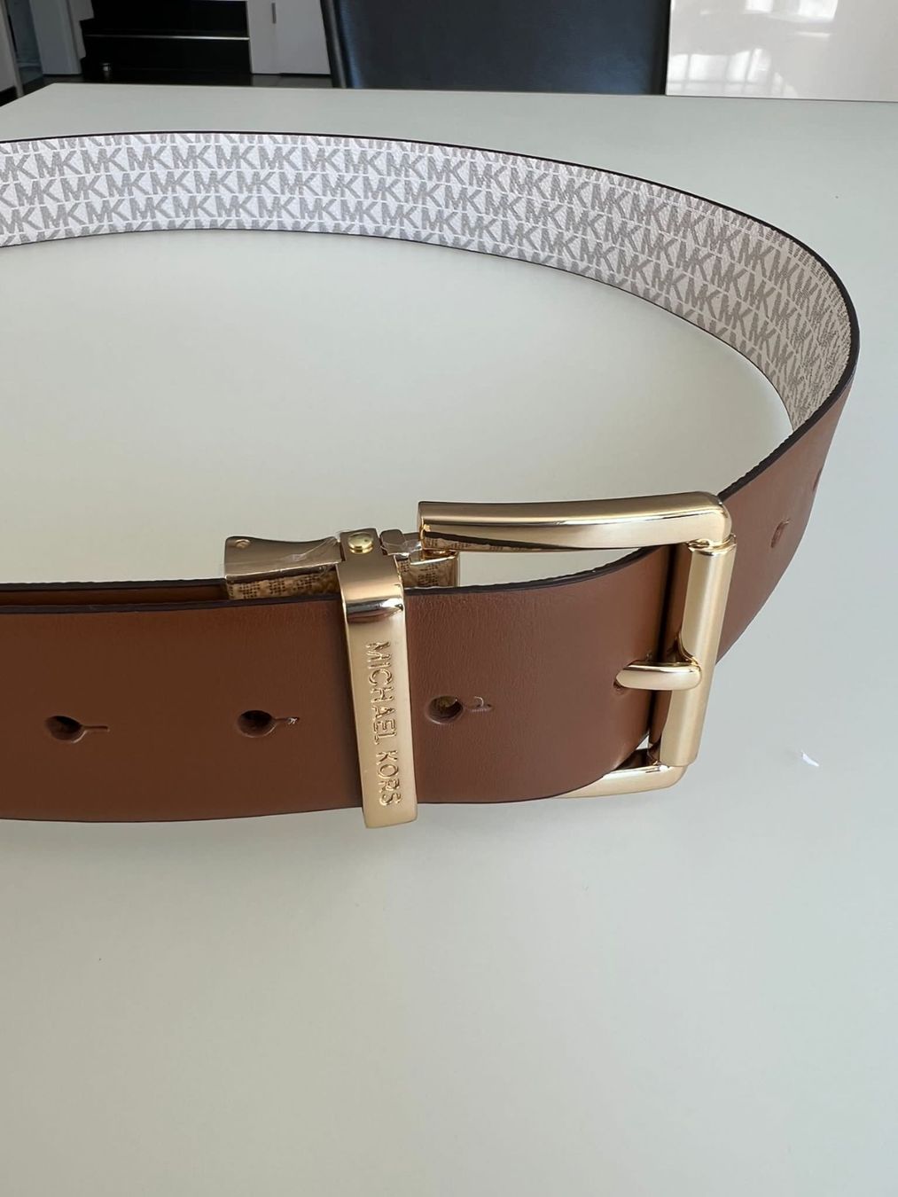 Michael Kors Cinture: Michael Kors Gürtel L 4in1 in Geschenkbox – Nuovo e nell'imballaggio originale da Wiedlisbach venduto da Sistershop 9