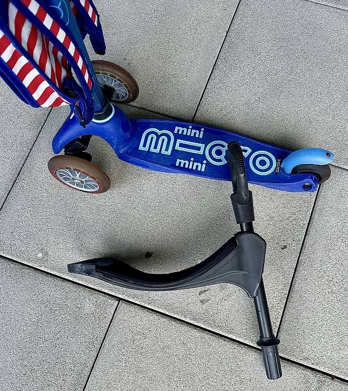 Micro Kickboard: Micro Mini Scooter Trottinett Kickboard – Usato da Gisikon venduto da Patrickbrun