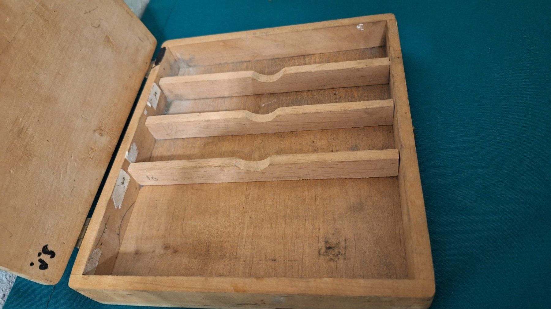 Barattoli: alte Holzschatulle , abgeteilt – Usato da Arlesheim venduto da shopradl 3
