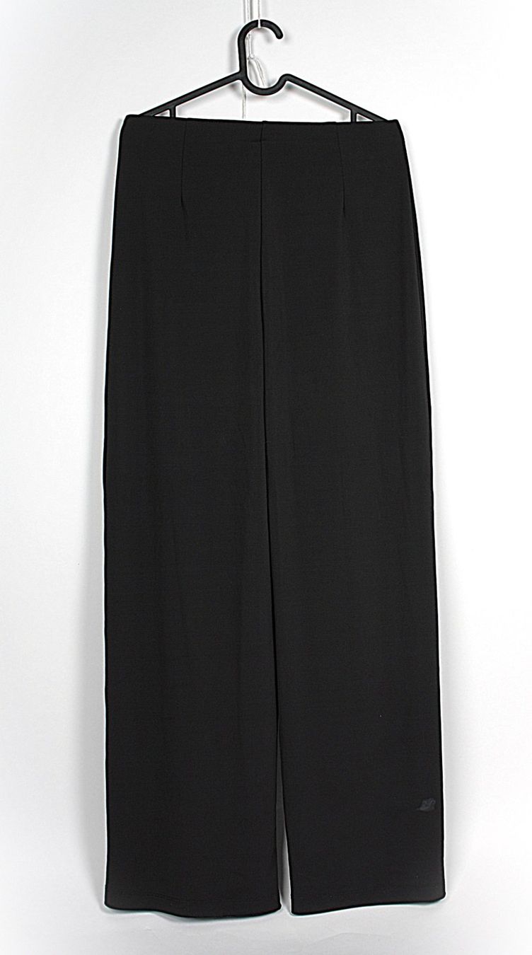 Pantaloni: Schwarze Hose Grösse: M – Usato da Zollikofen venduto da Restwert_Zollikofen