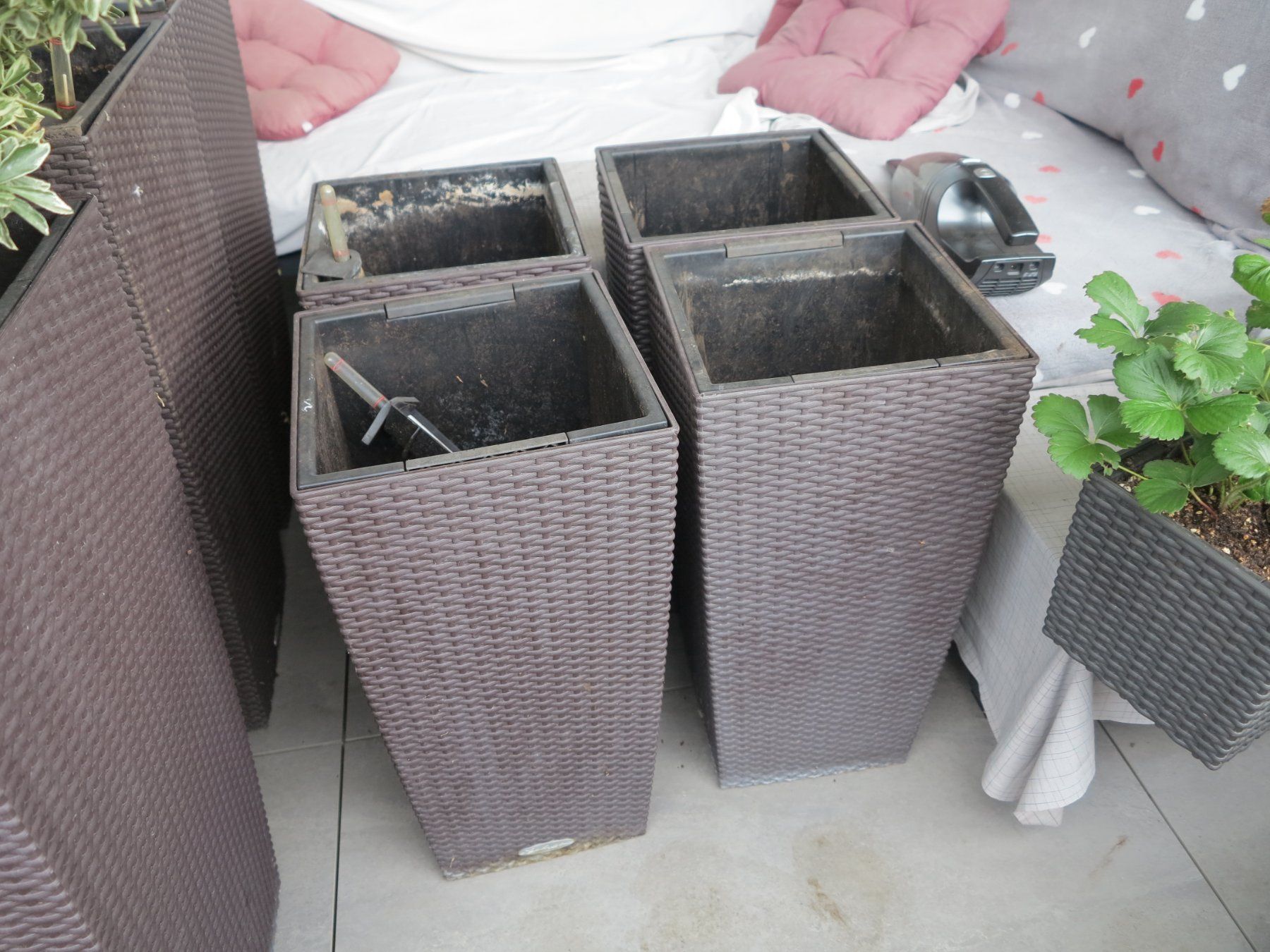 Lechuza Vasi per fiori: 4 x Lechuza Cubico Cottage Set – Usato da Büttikon AG venduto da Kaebri