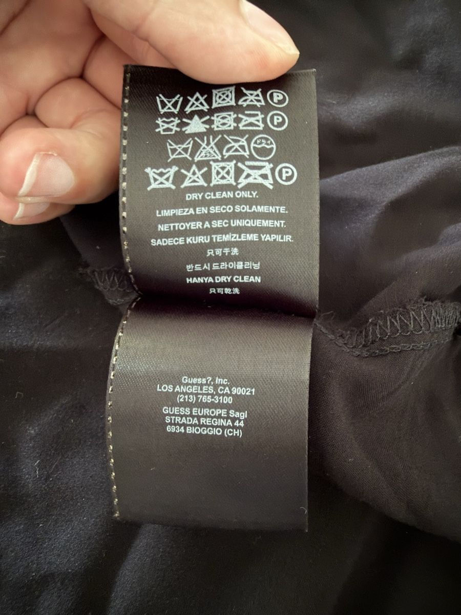 Guess Blusen: Guess Bluse schwarz Grösse XL Kurzarmbluse kurzarm  – Gebraucht aus Glattpark(Opfikon) von neu_z6sm 8
