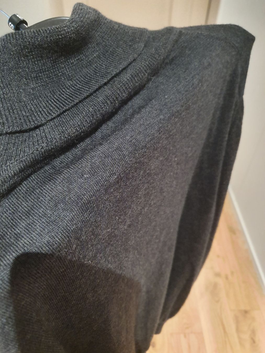 Hugo Boss Pullover & Sweatshirts: Boss, Hugo Boss, Pullover, 52 – Neu (gemäss Beschreibung) aus Winterthur von Sjull 7