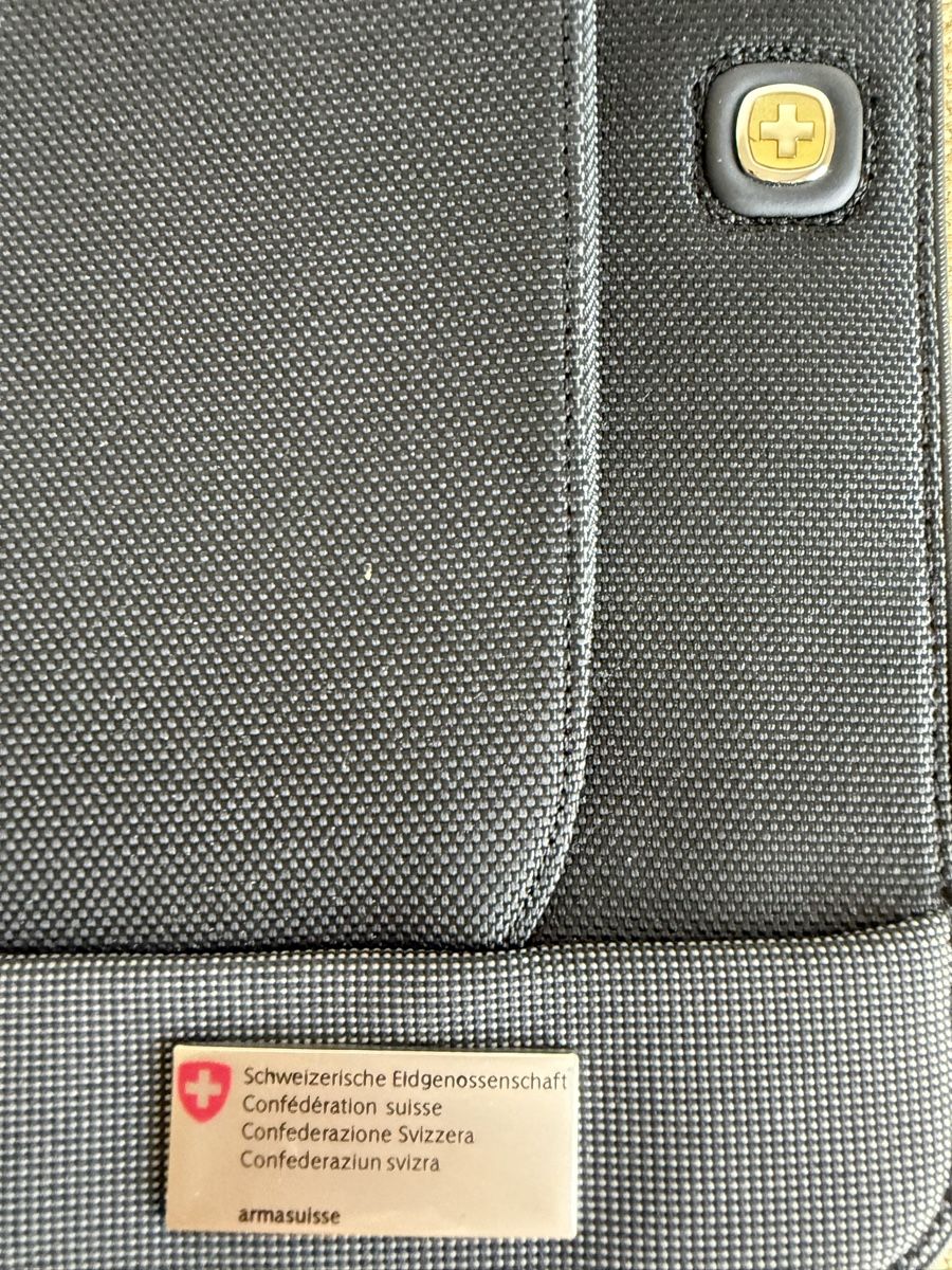Koffer & Taschen: Schreibmappe Armasuisse Schweizerische Eidgenossenschaft  – Gebraucht aus Konolfingen von petzipetz 1