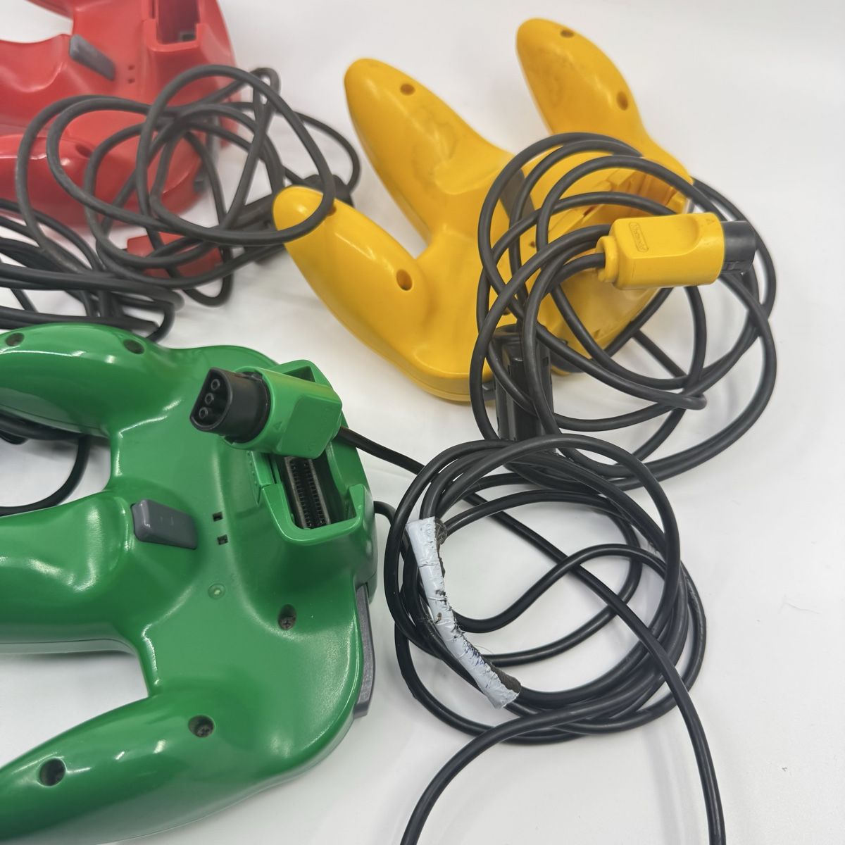 Nintendo Controller: 4 Original Nintendo 64 Controller – Gebraucht aus Herisau von Seyashop1 7