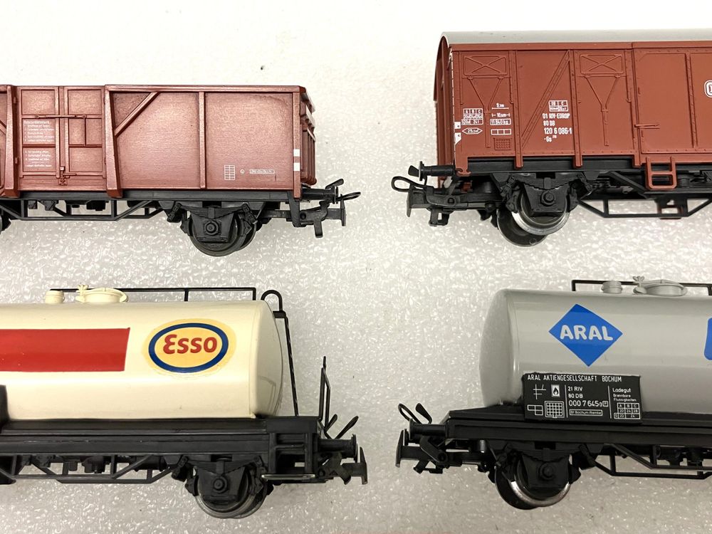 Märklin Modelleisenbahnen: märklin 3095~ Güterzug mit Dampflok DB 74 701 - ARAL Esso... – Gebraucht aus Thun von retoolinoo 4