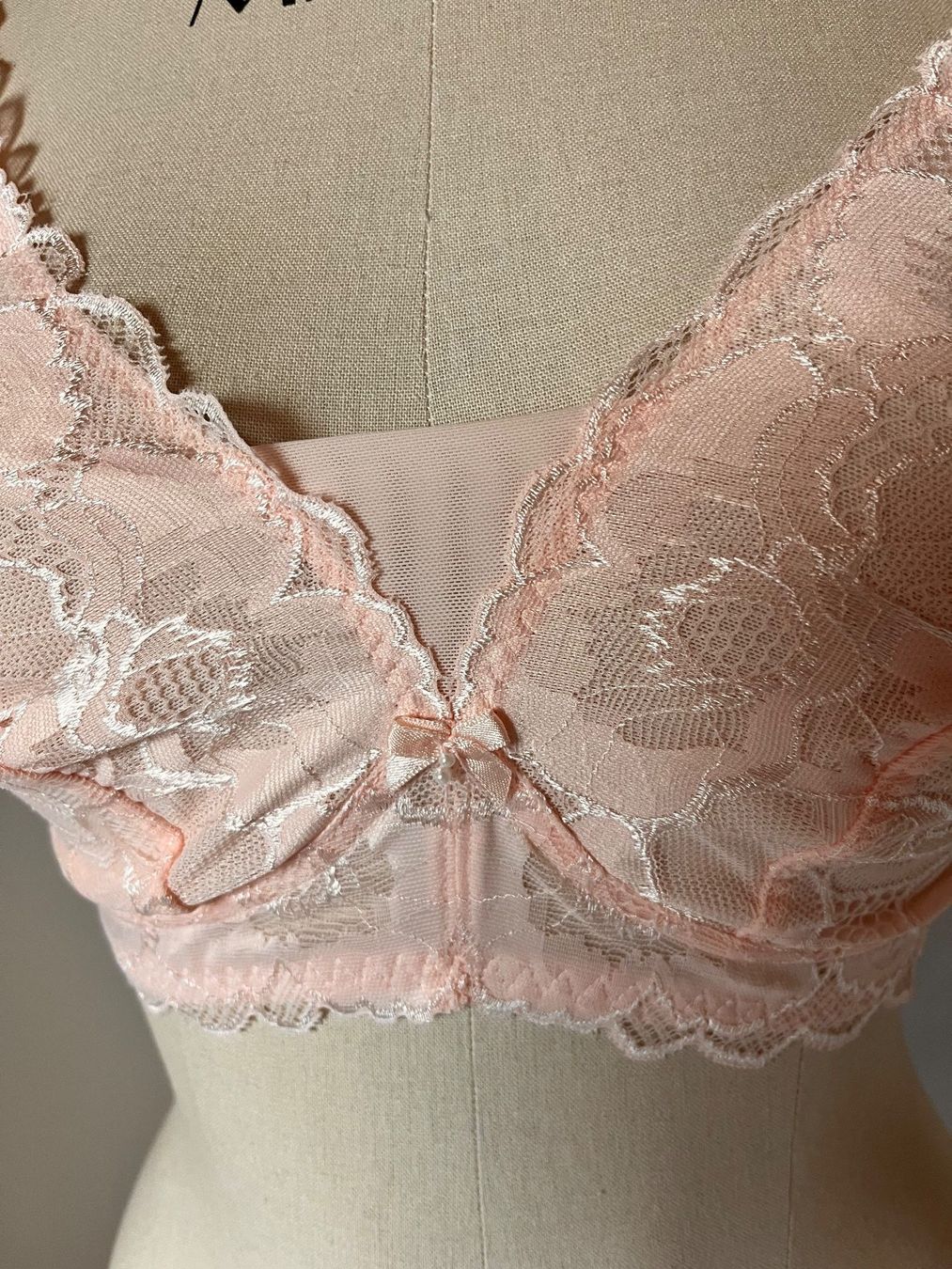 Lascana Altra biancheria intima: LASCANA, Bralette, Grösse 70E, Farbe Hellrosa – Nuovo e nell'imballaggio originale da Rudolfstetten venduto da gst_g7xl 1