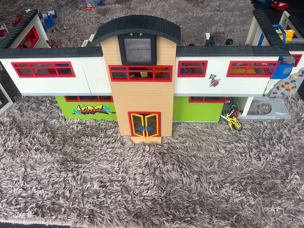 Playmobil Giocattoli: Playmobil grosse Schule – Usato da Biberist venduto da ker_7jjf