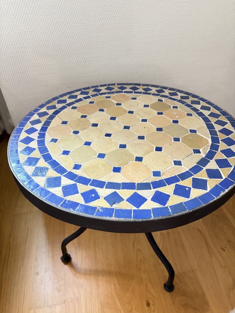 Tavoli: Gebrauchter Mosaiktisch – Usato da Basel venduto da ale_mn2l 1